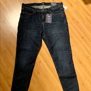 Gap true skinny 360 stretch jeans. Size 33 short.